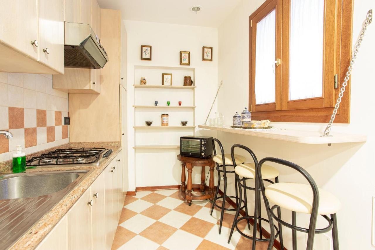 Residenza Giulia Apartment Венеция Екстериор снимка